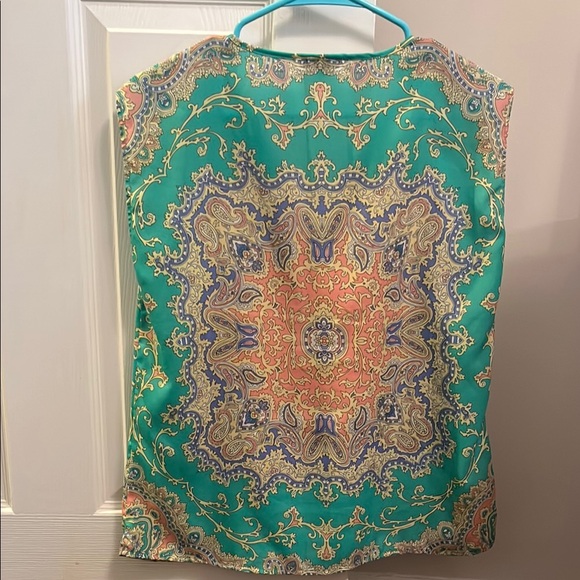 Ann Taylor Vibrant Green Paisley Women's Top - Picture 3 of 5